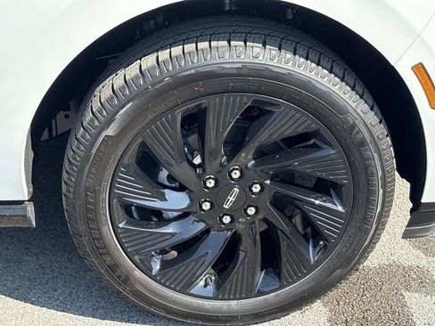 New 2026 Lincoln Navigator L Black Label image 9