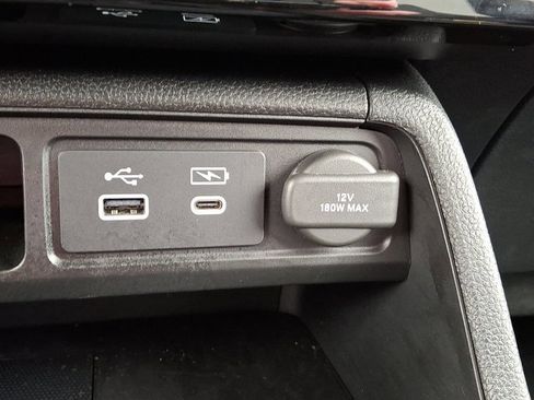 Certified 2025 Honda Pilot Touring image 27