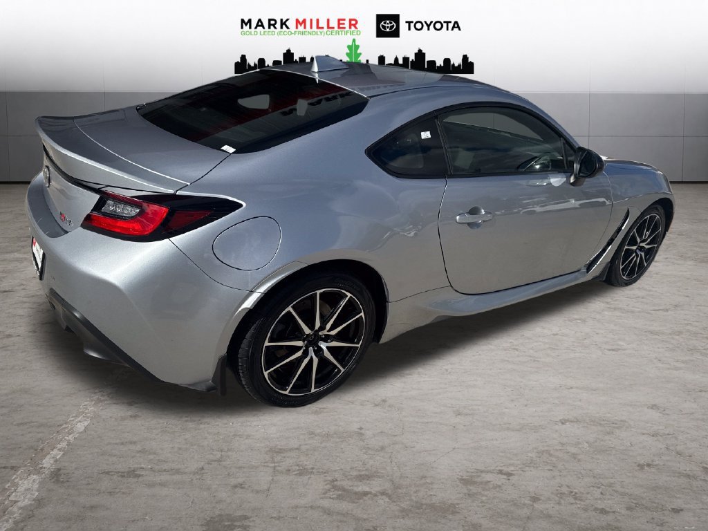 Certified 2022 Toyota GR86 w/ ALL Weather Mat Package (TMS) RWD image 5
