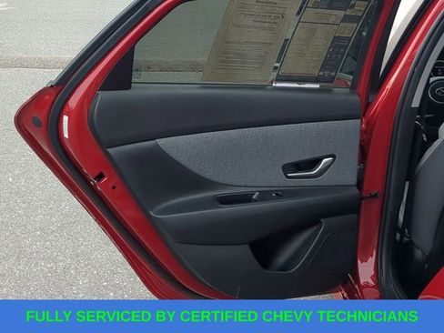 Used 2022 Hyundai Elantra Limited image 37