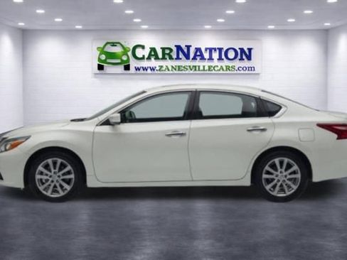 Used 2017 Nissan Altima 2.5 SV FWD image 3