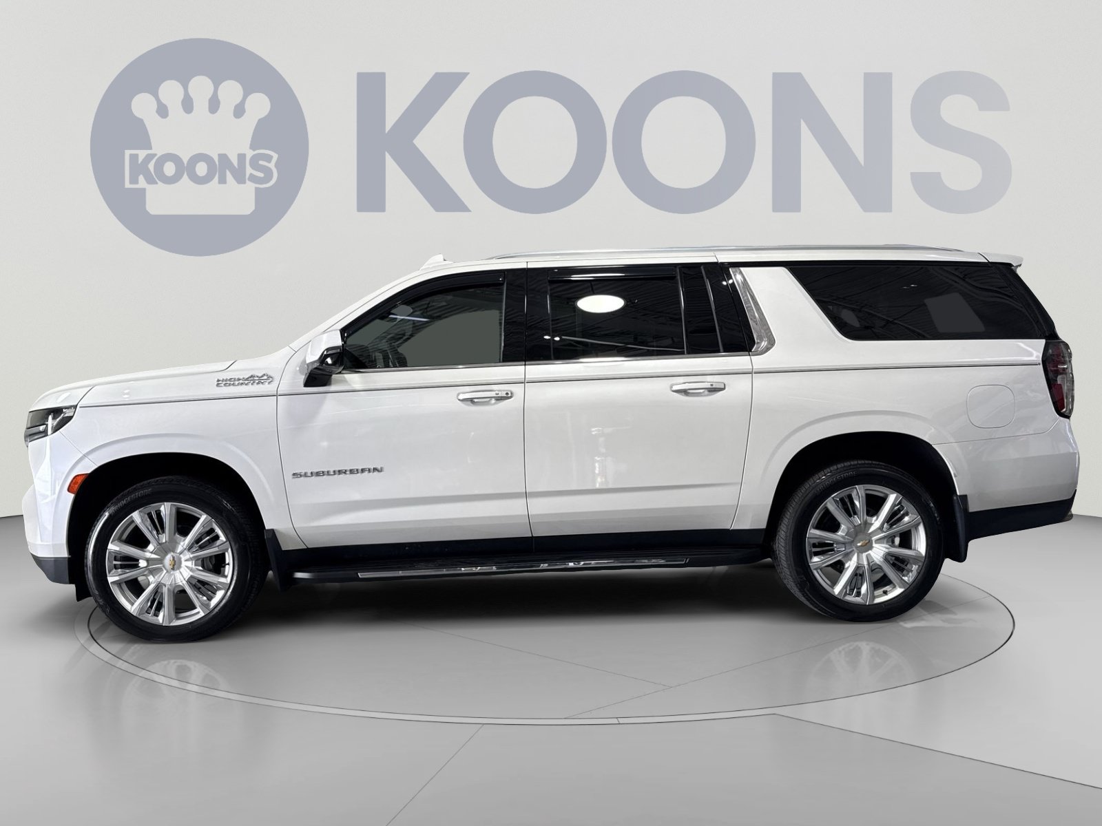 Used 2023 Chevrolet Suburban High Country AWD/4WD image 7