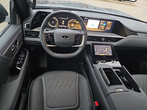 New 2026 INFINITI QX80 Autograph w/ Premium Cargo Package image 7