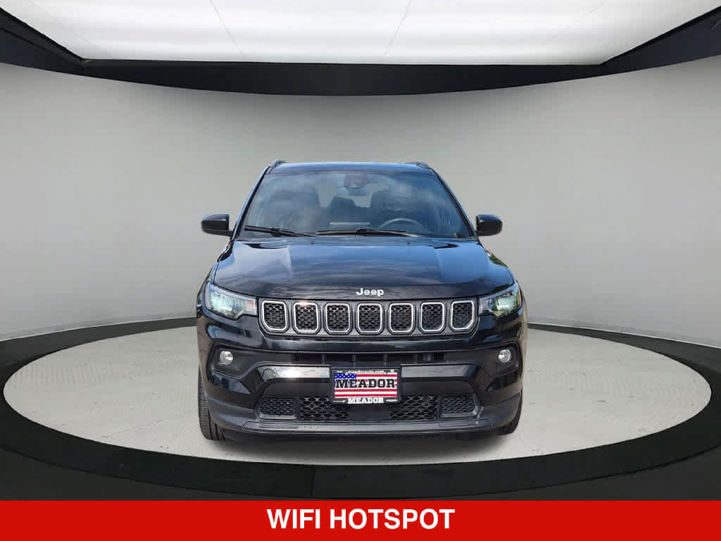 Used 2024 Jeep Compass Latitude AWD/4WD image 10