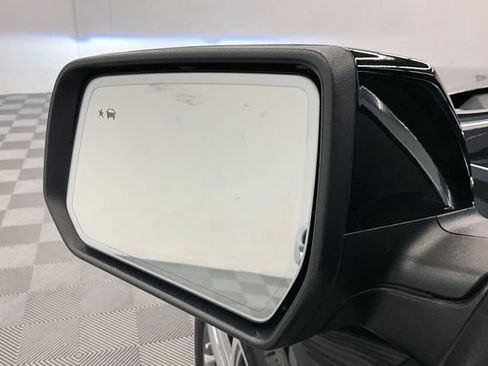 Used 2023 Chevrolet Traverse High Country w/ LPO, Floor Liner Package FWD image 41