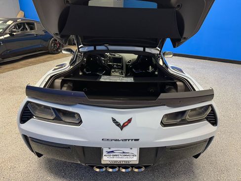 Used 2018 Chevrolet Corvette Z06 w/ Carbon 65 Edition RWD image 25