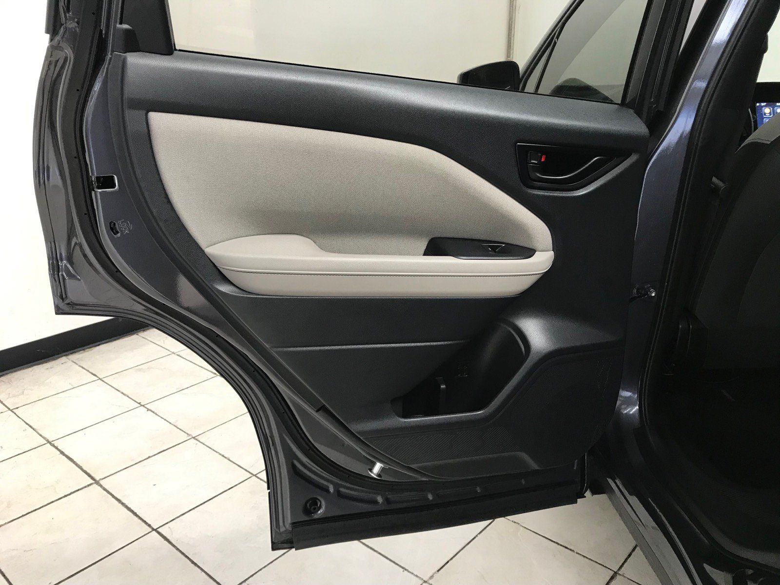 Used 2025 Subaru Forester AWD/4WD image 10
