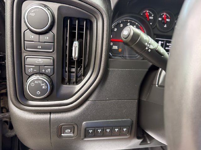 Used 2024 Chevrolet Silverado 2500 Custom w/ Custom Convenience Package AWD/4WD image 18