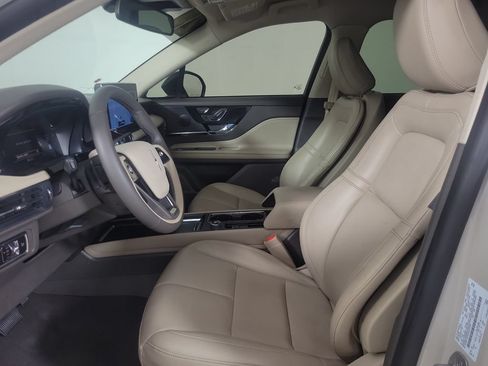 Used 2024 Lincoln Corsair FWD image 15