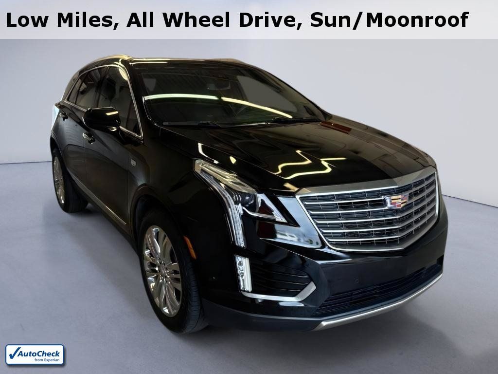 Used 2017 Cadillac XT5 Platinum w/ Driver Assist Package AWD/4WD image 1