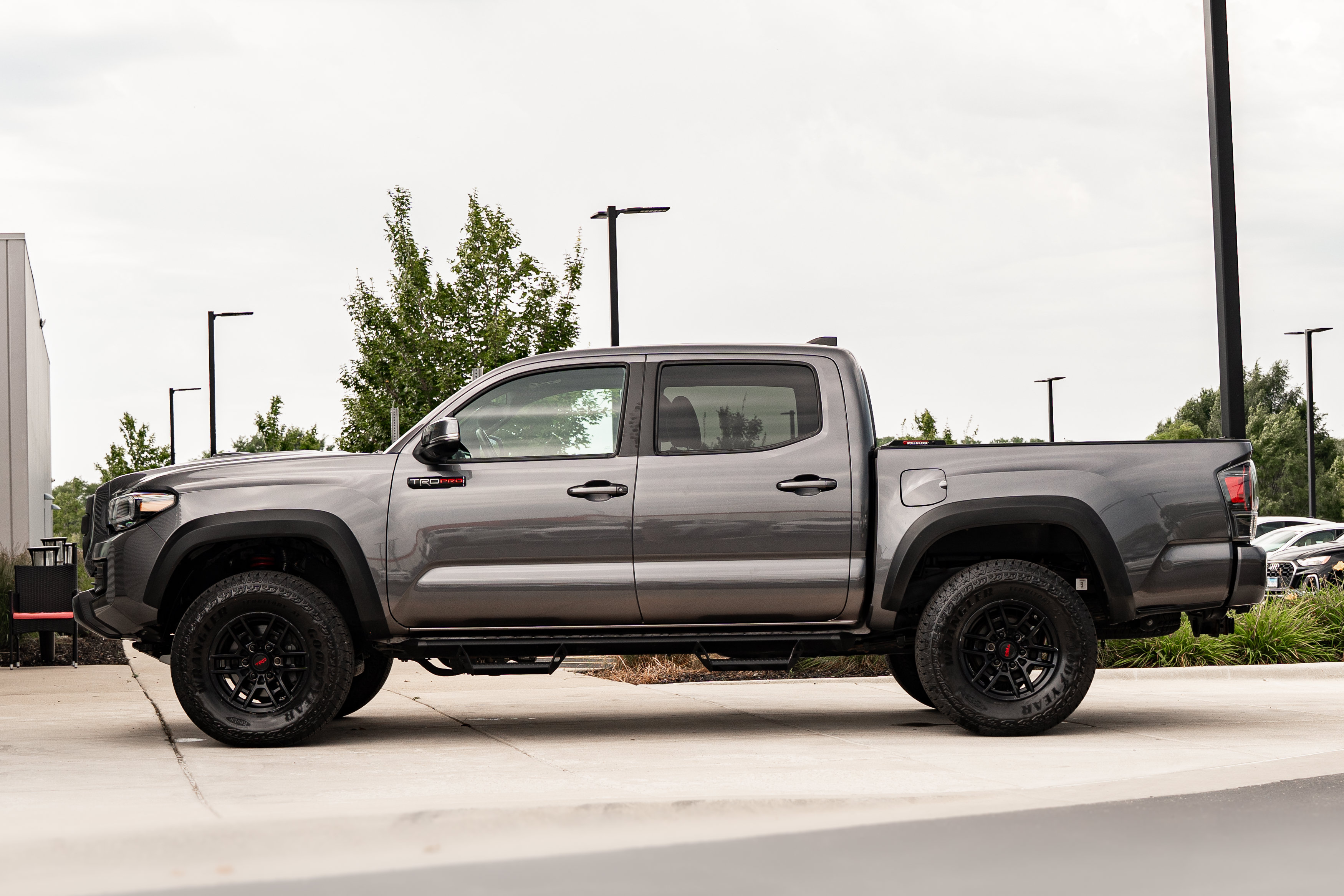 Used 2021 Toyota Tacoma TRD Pro AWD/4WD image 6