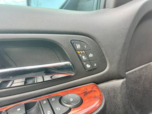 Used 2014 GMC Yukon SLT image 15