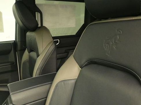 New 2026 Ford Bronco Outer Banks w/ Sasquatch Package AWD/4WD image 20