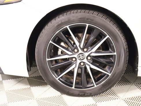 Used 2023 Toyota Camry SE FWD image 16