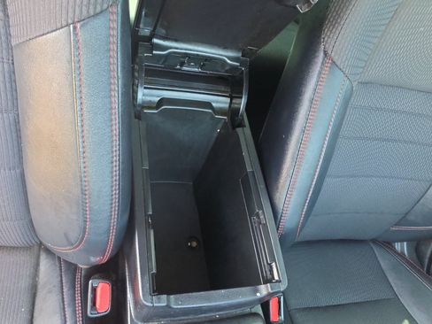 Used 2017 Toyota Camry SE FWD image 29