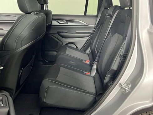 New 2025 Jeep Grand Cherokee Laredo X w/ Luxury Tech Group I image 25