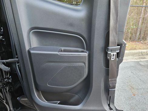 Used 2022 Chevrolet Colorado LT w/ Fleet Safety Package image 21