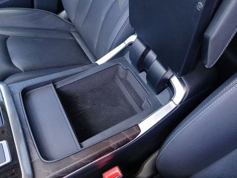 Used 2022 Audi Q8 Premium Plus image 22