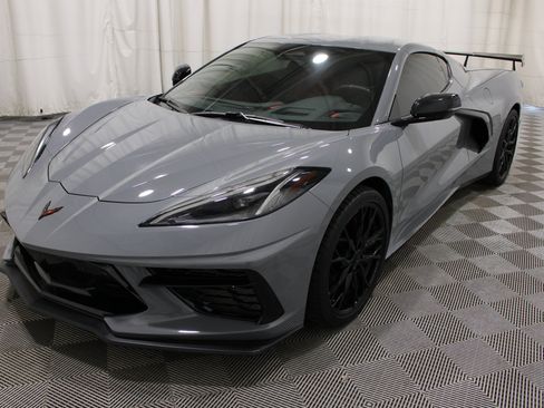 Used 2025 Chevrolet Corvette Stingray Preferred Cpe w/ Z51 Performance Package RWD image 33