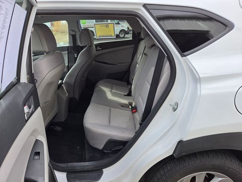 Used 2018 Hyundai Tucson SE image 15