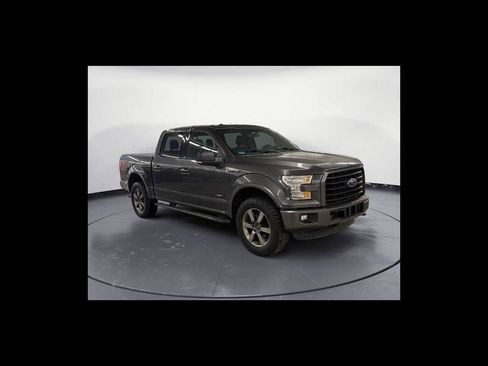 Used 2015 Ford F150 XLT w/ Equipment Group 302A Luxury AWD/4WD image 8