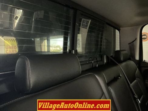 Used 2017 Chevrolet Silverado 1500 LTZ Z71 w/ LTZ Plus Package AWD/4WD image 32