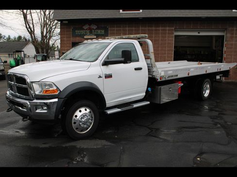 Used 2012 RAM 5500 SLT image 1