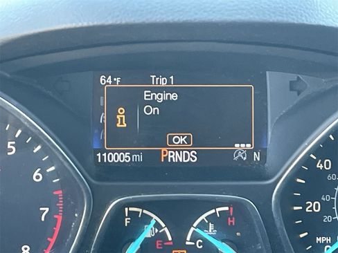 Used 2017 Ford Escape SE image 30