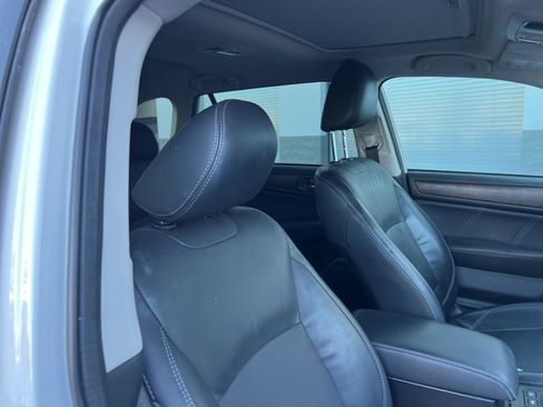 Used 2019 Subaru Outback 2.5i Limited image 16