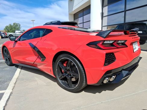 Used 2020 Chevrolet Corvette Stingray Premium Cpe w/ 3LT Preferred Equipment Group RWD image 3