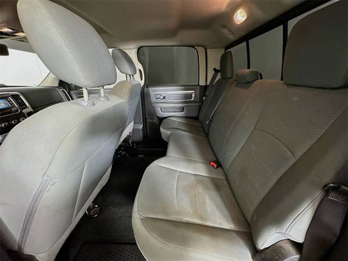 Used 2015 RAM 2500 SLT image 23