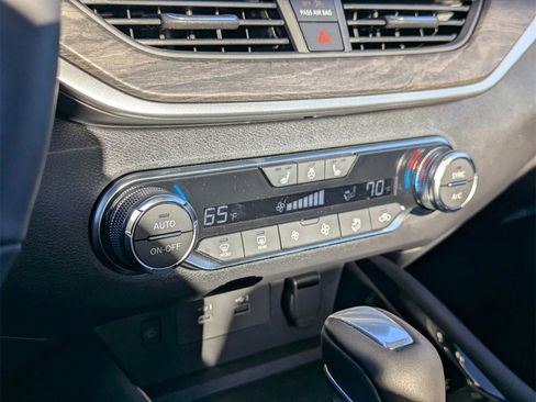 New 2025 Nissan Altima 2.5 SL image 14