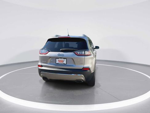 Used 2019 Jeep Cherokee Limited w/ Luxury Group AWD/4WD image 7