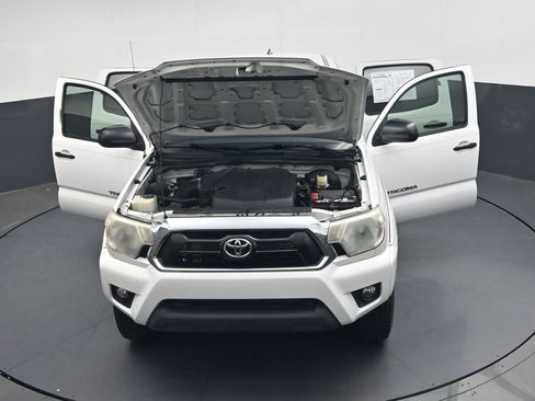 Used 2015 Toyota Tacoma PreRunner w/ SR5 Package RWD image 43