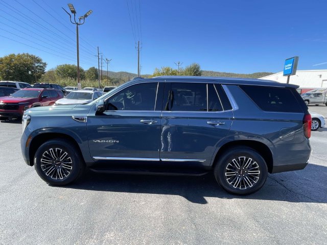 Used 2026 GMC Yukon Elevation w/ Elevation Premium Package AWD/4WD image 2