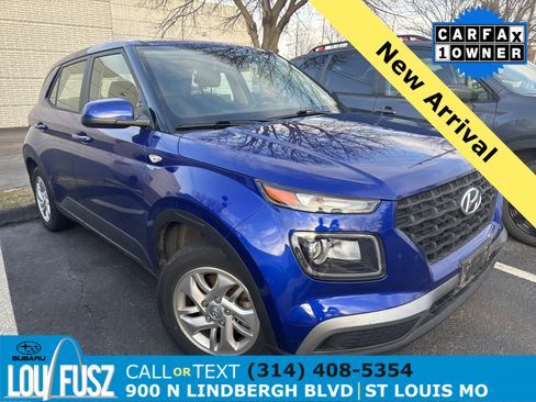 Used 2022 Hyundai Venue SE image 1
