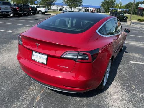 Used 2018 Tesla Model 3 Long Range image 9