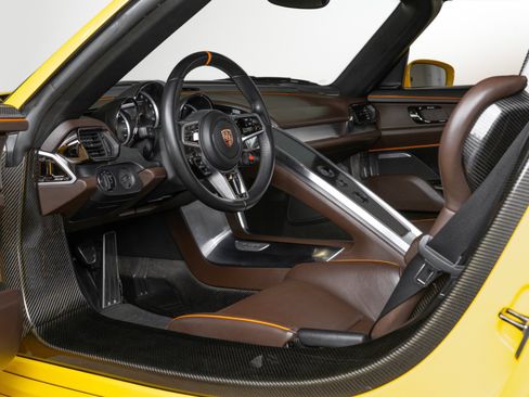 Used 2015 Porsche 918 Spyder AWD/4WD image 63