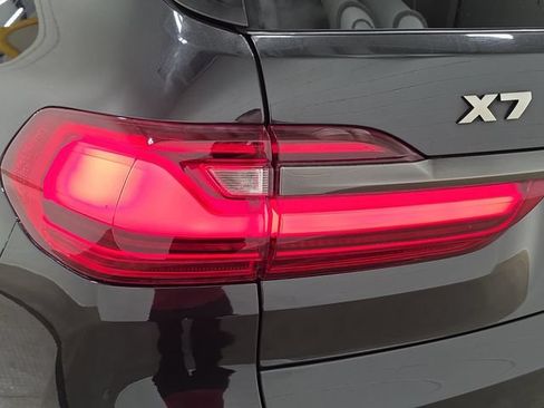 Used 2022 BMW X7 M50i w/ Cold Weather Package AWD/4WD image 32