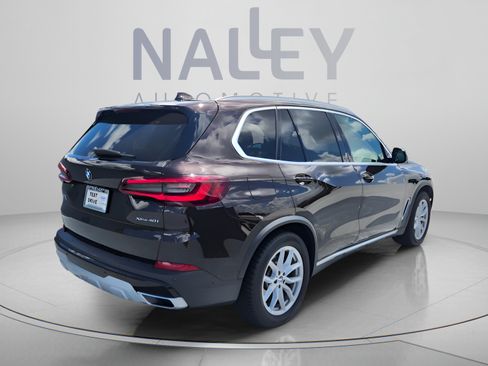 Used 2021 BMW X5 xDrive40i w/ Premium Package 2 AWD/4WD image 5
