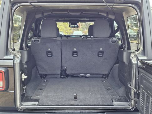 Used 2024 Jeep Wrangler Sport S image 26