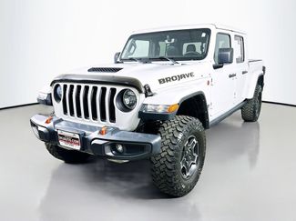 Used 2022 Jeep Gladiator Mojave w/ Dual Top Group AWD/4WD video 3