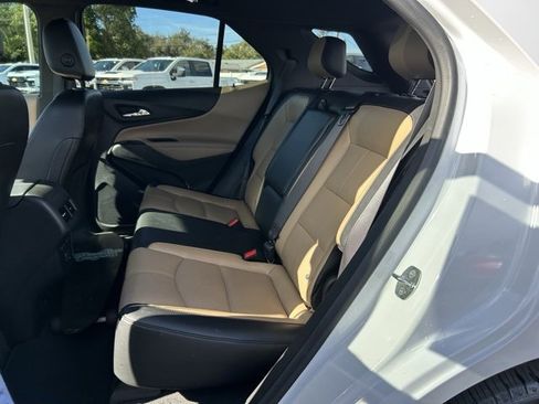 Used 2024 Chevrolet Equinox Premier image 15