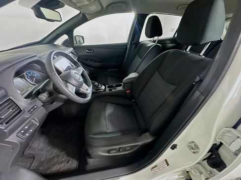 Used 2023 Nissan Leaf SV Plus image 13