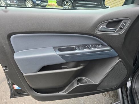 Used 2016 Chevrolet Colorado Z71 image 21