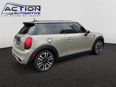 Used 2019 MINI Cooper S w/ Premium Package image 8
