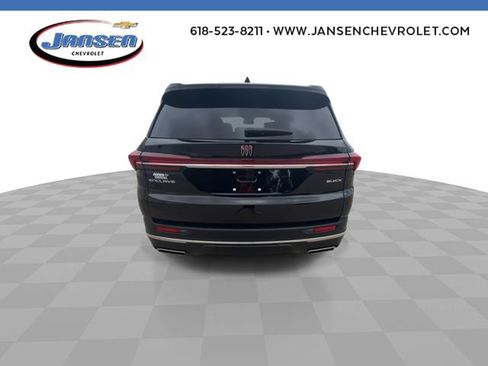 Used 2025 Buick Enclave Preferred FWD image 7