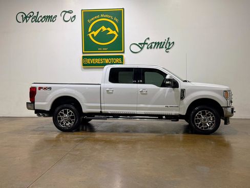 Used 2020 Ford F250 4x4 Crew Cab Super Duty image 2