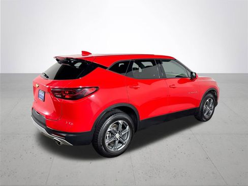 Used 2023 Chevrolet Blazer LT image 6