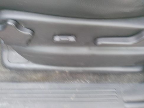 Used 2013 GMC Yukon SLT image 39